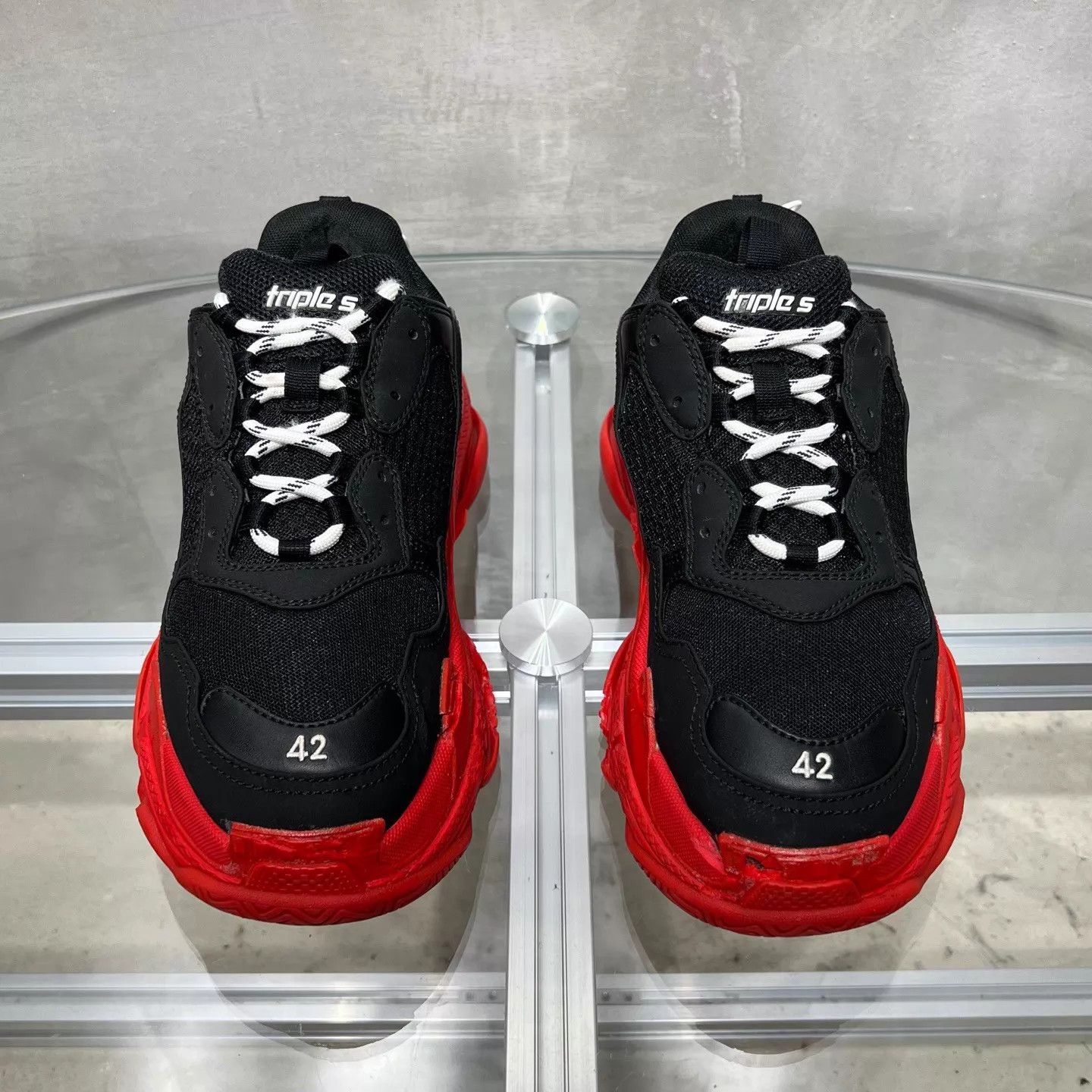Balenciaga Balenciaga BLCG Triple Black Red 42 Size US 9 / EU 42 - 1 Thumbnail