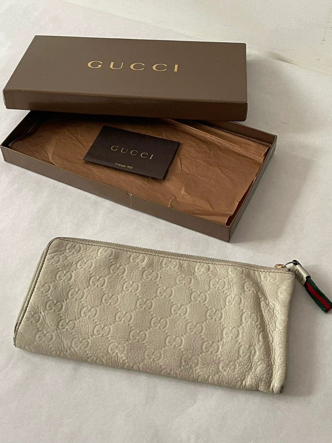 Gucci Gucci Embossed Monogram Multi-Functional Bag Size ONE SIZE - 1 Thumbnail
