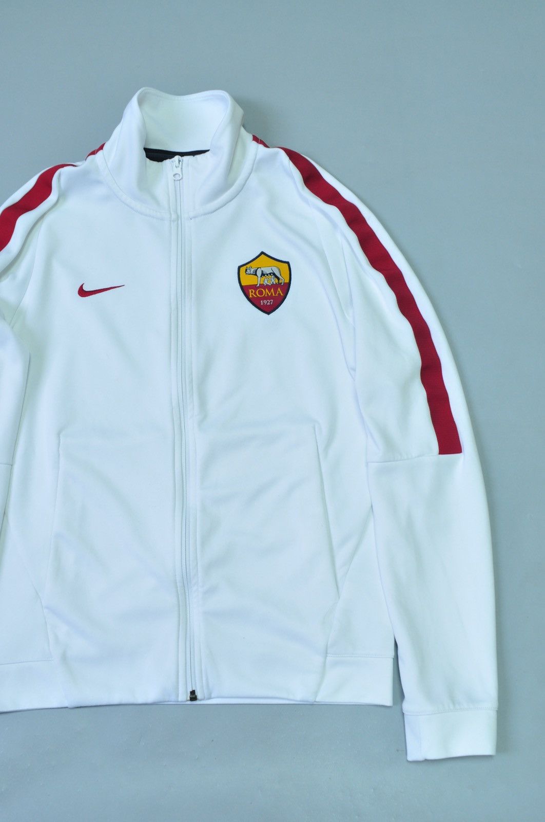 Nike Vintage Nike AS Roma soccer track jacket Size US S / EU 44-46 / 1 - 9 Thumbnail