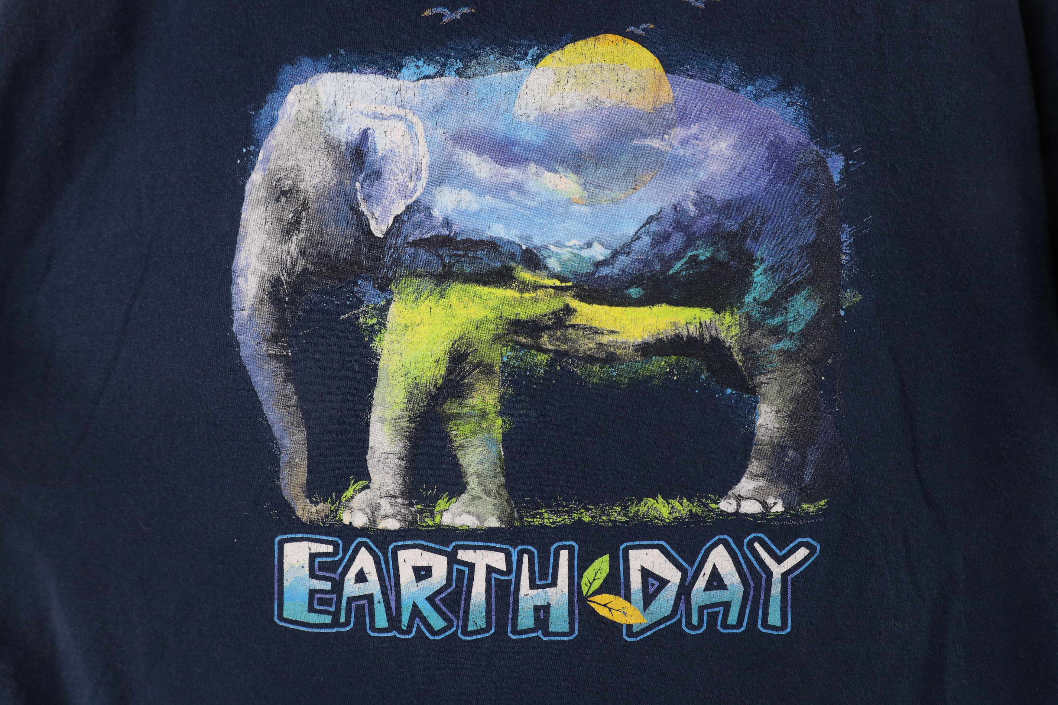Vintage Vintage 90s Streetwear Out Earth Day Elephant Nature T-Shirt Size US L / EU 52-54 / 3 - 5 Thumbnail