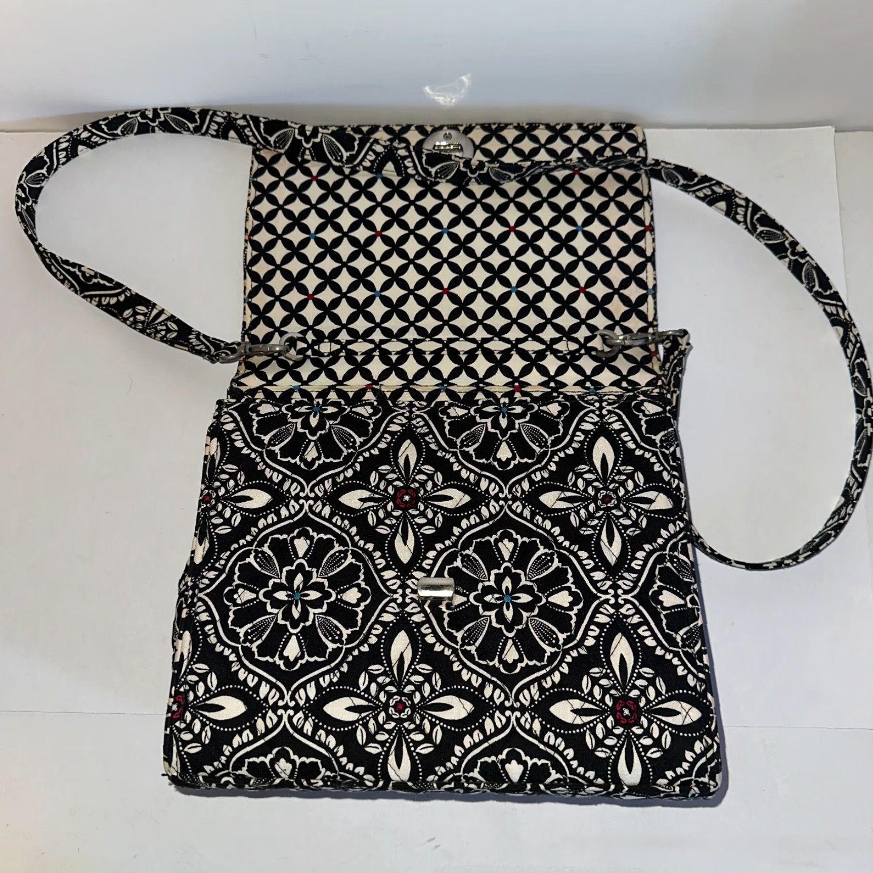 Vera Bradley Vera Bradley Barcelona Julia Bag Turn Lock Convertible Crossbody Retired Mens? Size ONE SIZE - 6 Thumbnail