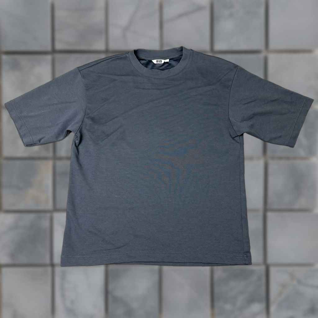 Uniqlo Uniqlo Shirt Mens S Blue U AIRism Oversized Casual Short Sleeve Essential T-Shirt Shirt City Colorful Outdoor Womens Men not applicable Size US S / EU 44-46 / 1 - 1 Thumbnail