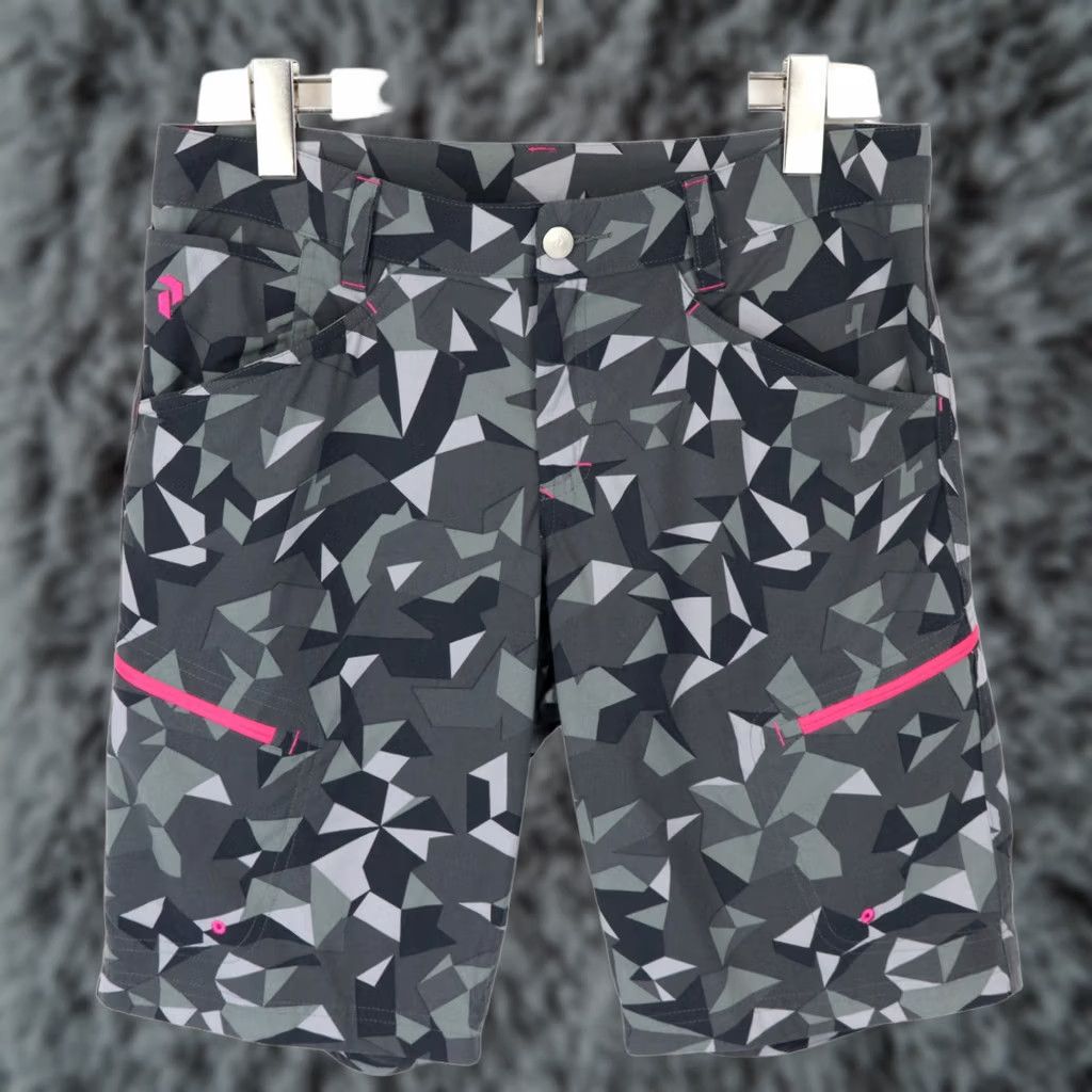 Peak Performance Peak Performance Dexprsh Shorts Women MEDIUM Trekking Patterned Grey Size 32" / US 10 / IT 46 - 1 Thumbnail
