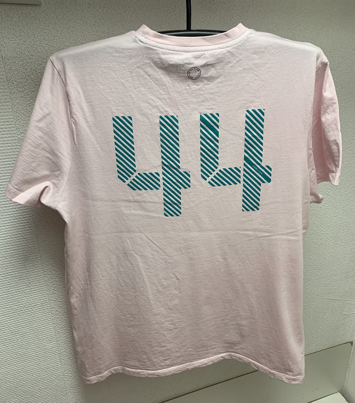 Hamilton Mercedes Benz petronas Hamilton 2xl xxl pink t-shirt Size US XXL / EU 58 / 5 - 2 Thumbnail