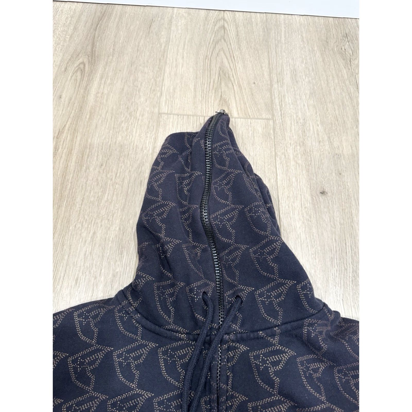 Vintage Famous Stars & Straps Hoodie AOP Full Zip Jesse Pinkman Style Size Large Mens Black Long Sleeve Closure Zip Pockets Logo Heavyweight Hooded Size US L / EU 52-54 / 3 - 6 Thumbnail