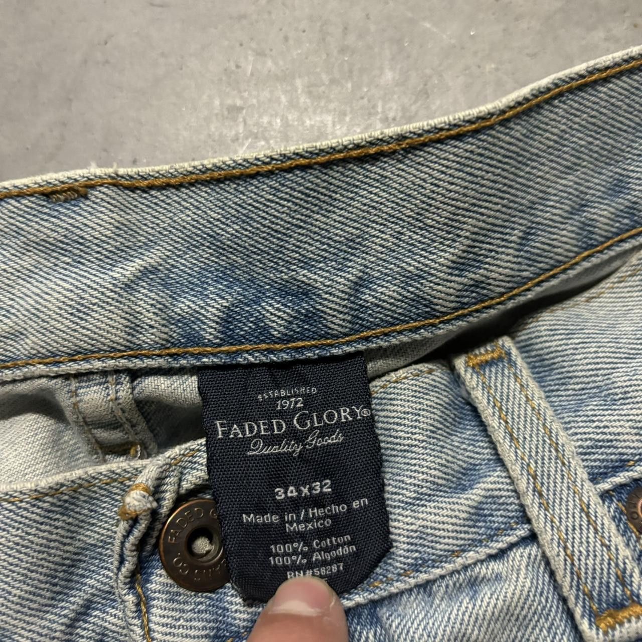 Japanese Brand × Vintage Vintage Y2K/2000s Grunge Light Wash Skater Denim Jeans! Size US 34 / EU 50 - 7 Thumbnail