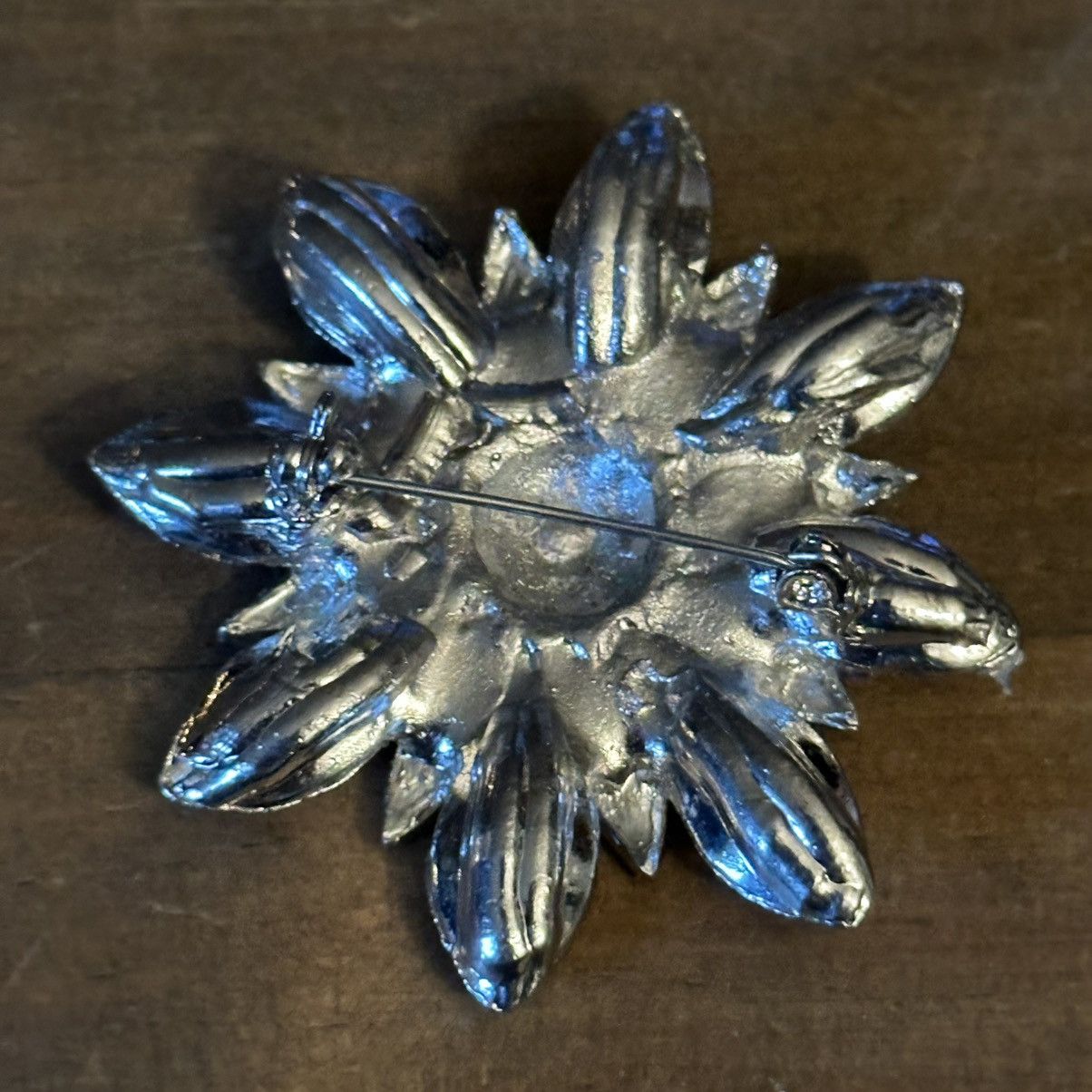 Vintage Vintage silver tone pink rhinestone flower brooch Size ONE SIZE - 4 Thumbnail