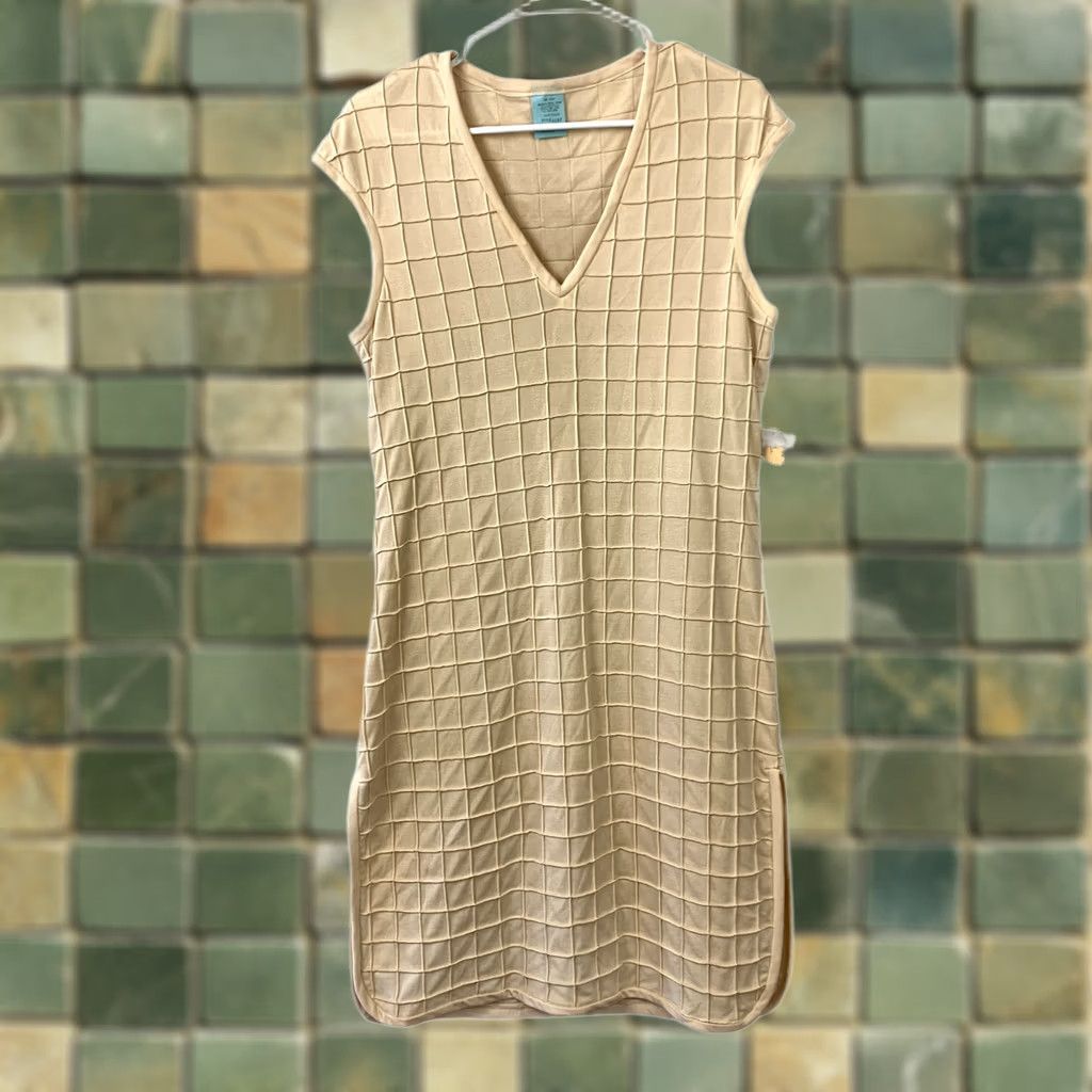Vintage VINTAGE Nyesta Cream Quilted Textured Grid Mod V-Neck Sheath Dress 14 Size XL / US 12-14 / IT 48-50 - 1 Thumbnail