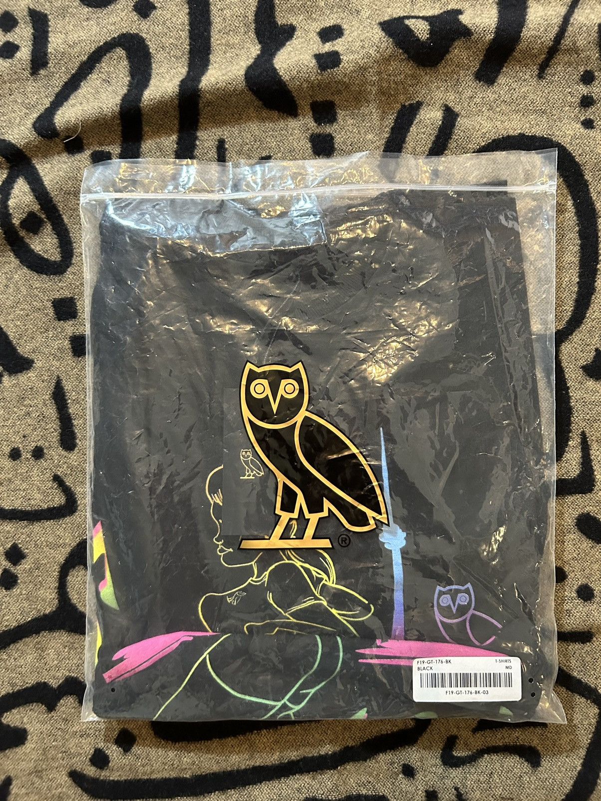 October's Very Own 2019 Caribana Toronto Exclusive Tshirt Size US M / EU 48-50 / 2 - 5 Thumbnail
