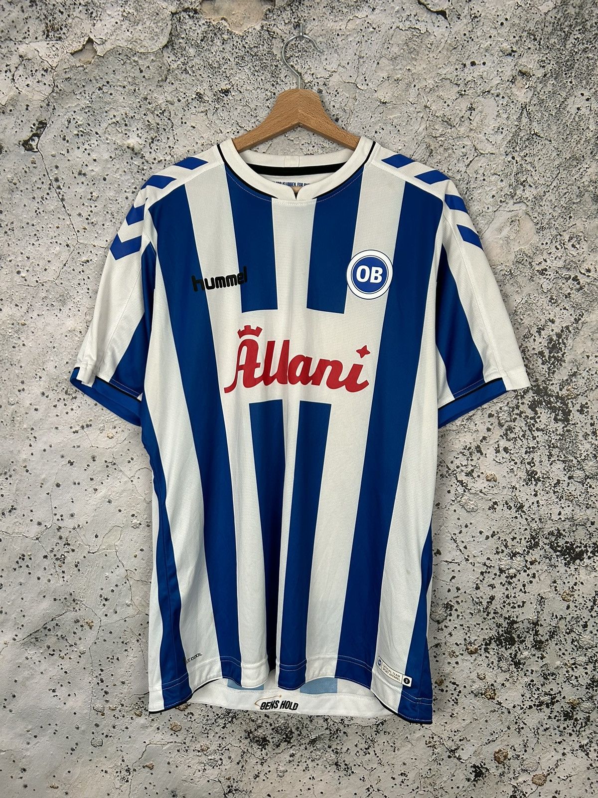 Hummel Odense FC Soccer Jersey Hummel Foootball Sportswear Rare Size US XL / EU 56 / 4 - 1 Thumbnail