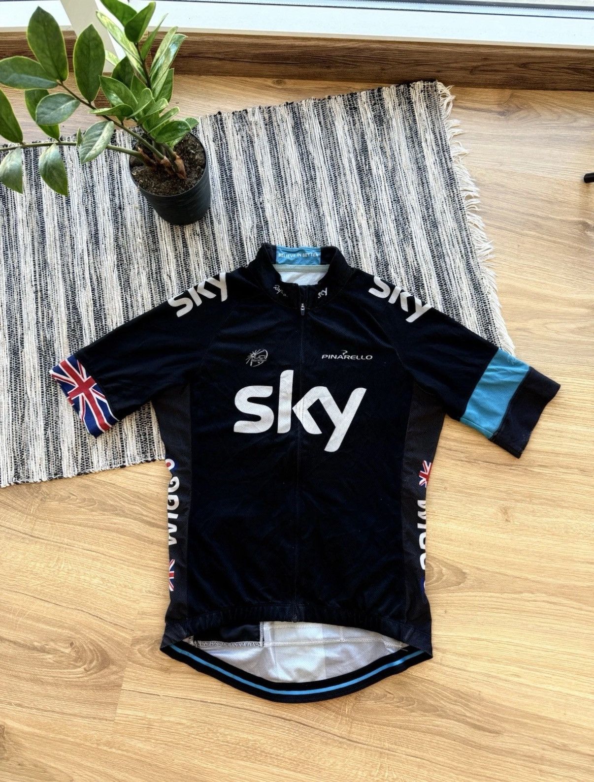 Rapha Rapha Team Sky Wiggo 2013 Mens`s Short Sleeve Jersey Rare Size US M / EU 48-50 / 2 - 1 Thumbnail