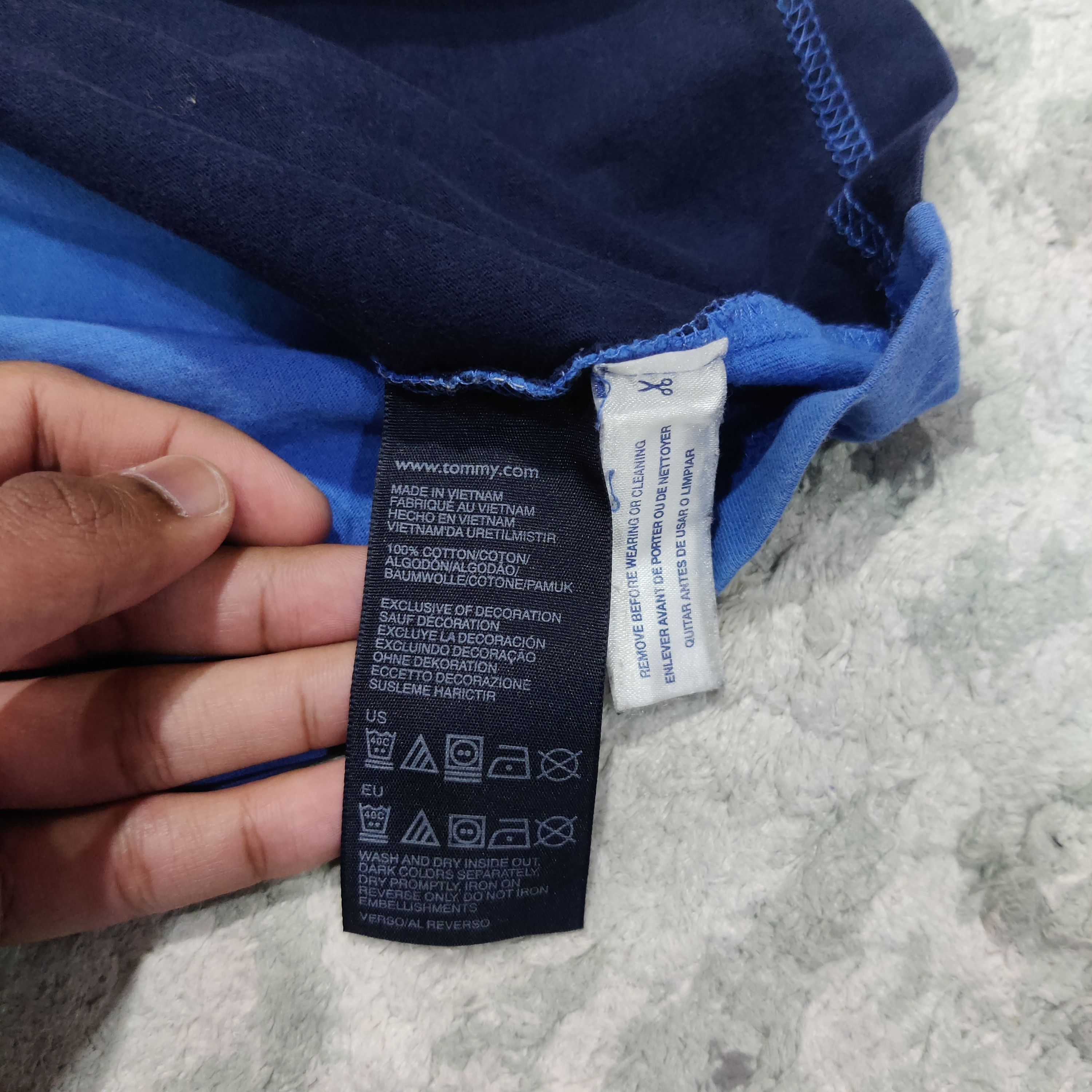 Tommy Hilfiger Tommy Hilfiger Tee Size US L / EU 52-54 / 3 - 5 Thumbnail