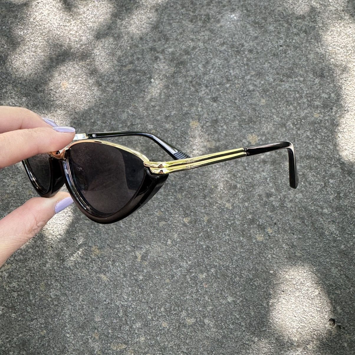Other SUNGLASSES BRAND NEW CLASSIC RETRO VINTAGE QZ1323-2197-05 Size ONE SIZE - 2 Thumbnail