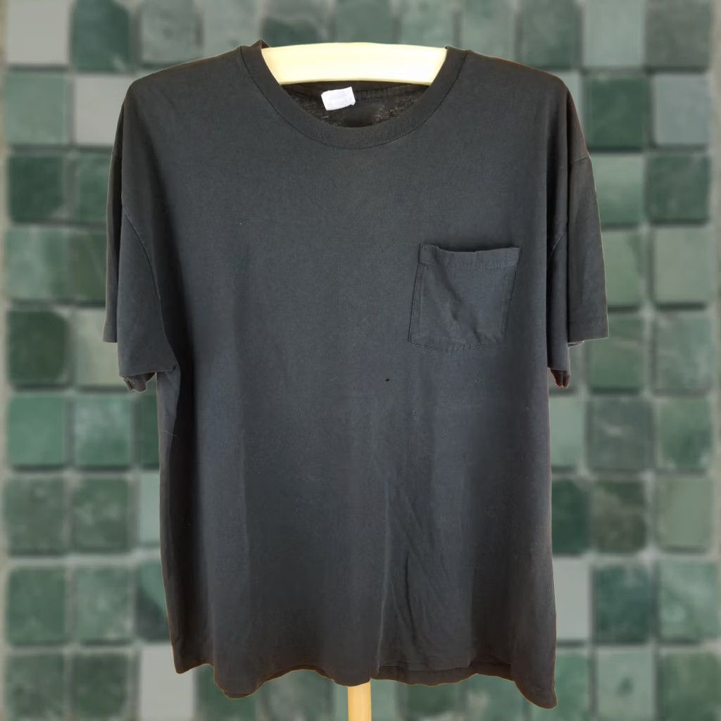 Hanes VINTAGE HANES BLANK T-SHIRT ONE POCKET SINGLE STITCH THIN BLACK XLARGE Mens Size US XL / EU 56 / 4 - 1 Thumbnail