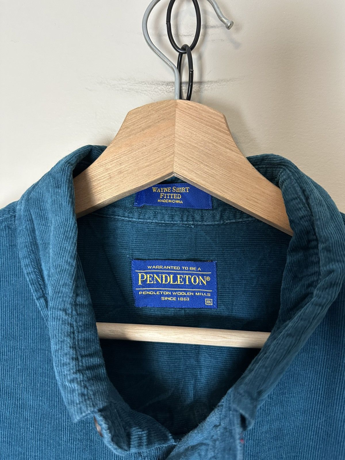 Pendleton × Vintage Vintage Pendleton Light Corduroy Wayne Button-up Shirt Size US M / EU 48-50 / 2 - 3 Thumbnail