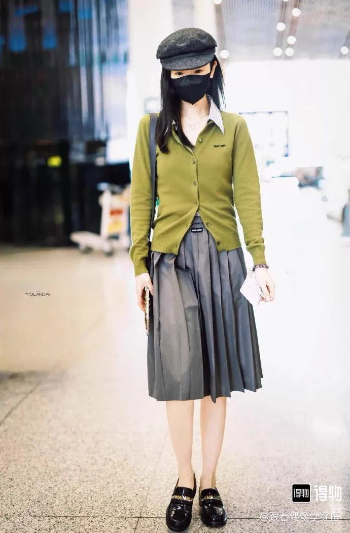 Miu Miu MIU MIU 2025 Classic Sporty Casual Skirt Size 38 Size 26" / US 2 / IT 38 - 9 Thumbnail