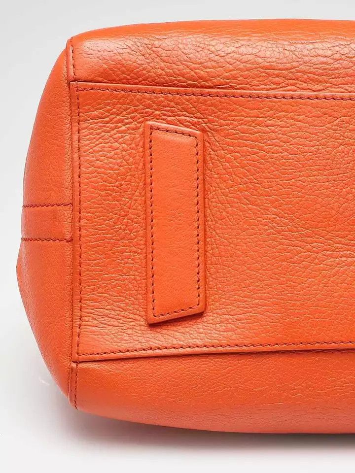 Givenchy o1loc1c0824 Size: OS / Shoulder Bag in Red Size ONE SIZE - 4 Thumbnail