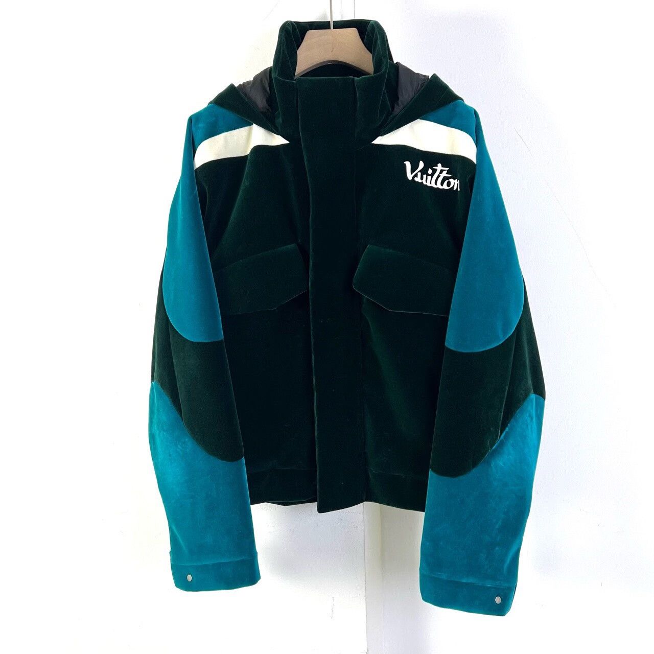 Louis Vuitton Louis Vuitton Velvet Jacket Size US L / EU 52-54 / 3 - 1 Thumbnail