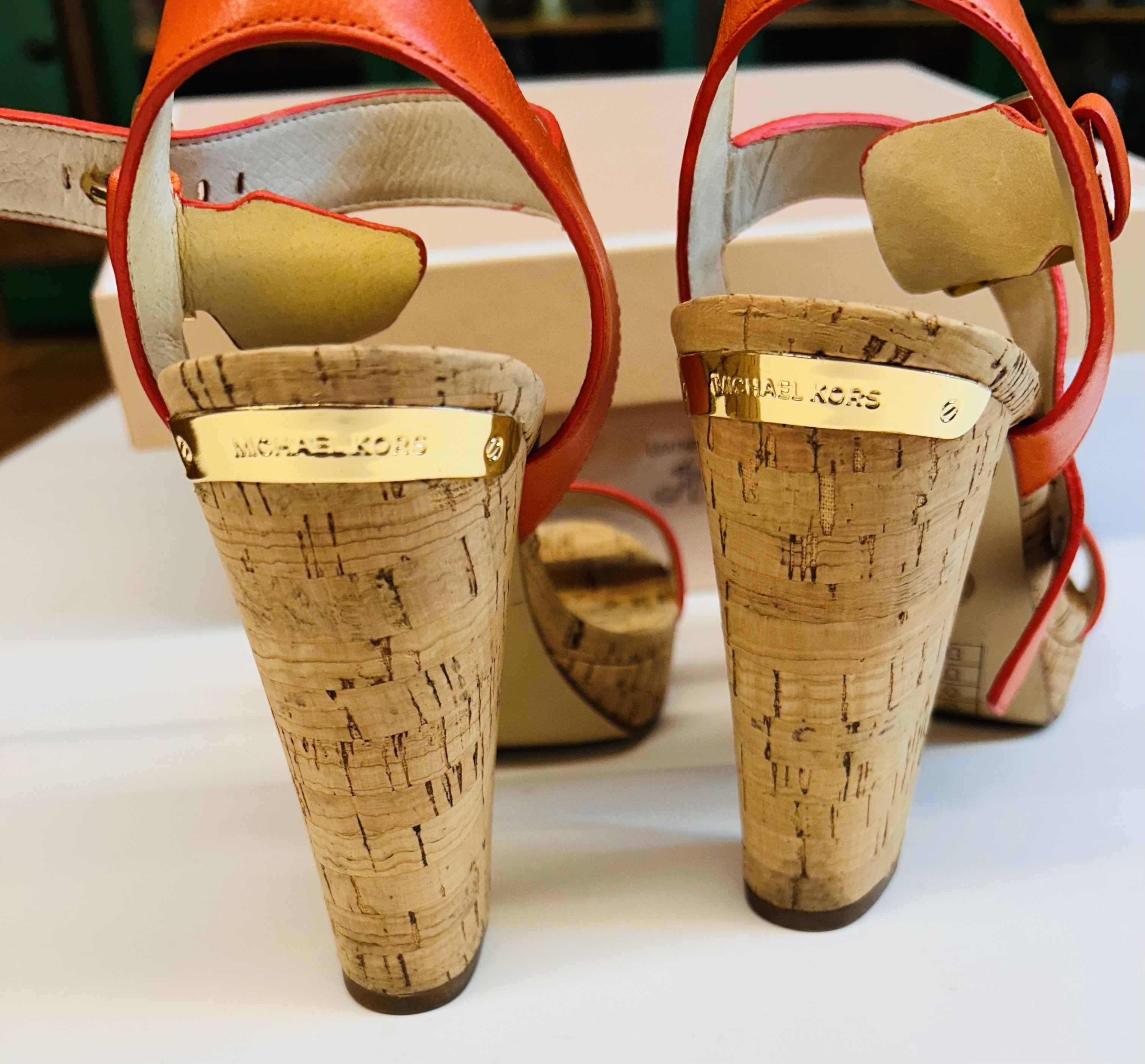 Michael Kors London Sandal (Mandarin) Size US 6 / IT 36 - 5 Thumbnail