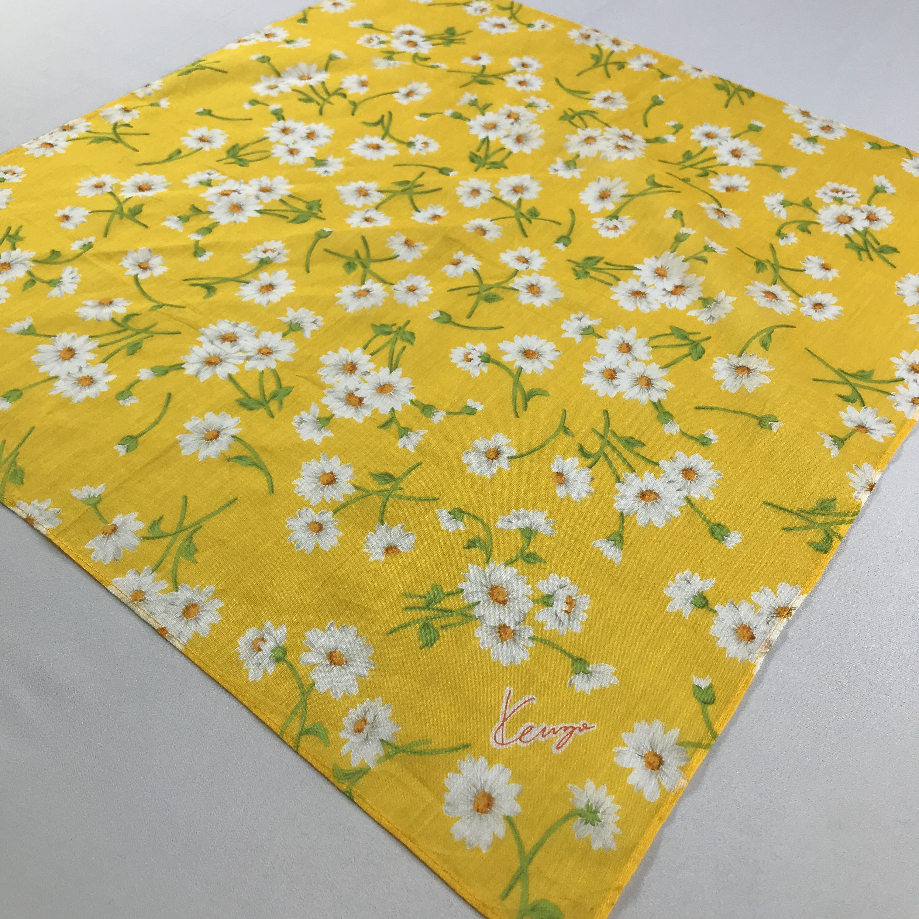 Kenzo × Vintage Kenzo Bandana / Handkerchief / Neckerchief - S2734A Size ONE SIZE - 2 Thumbnail