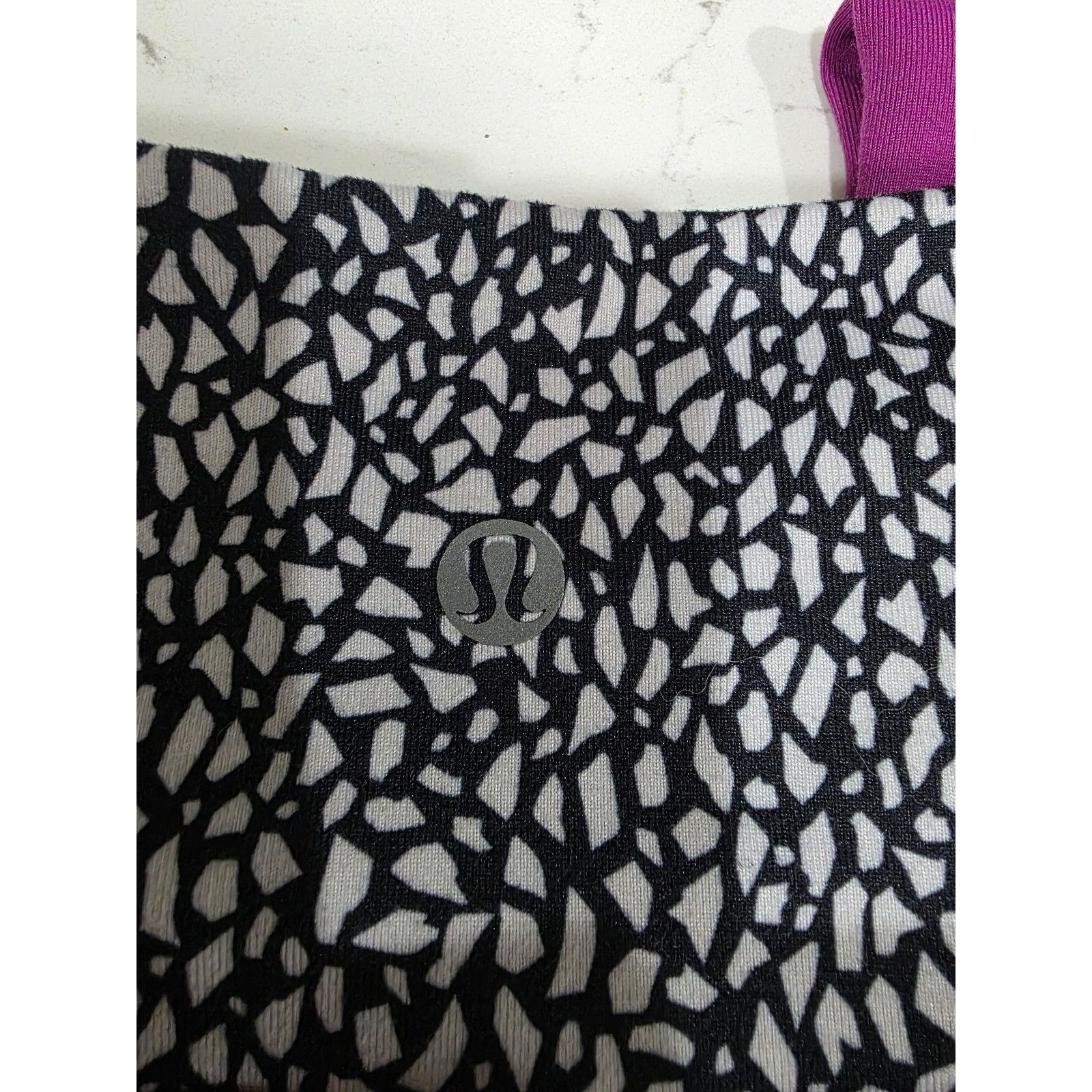 Lululemon Lululemon Size 2 Wunder Under Pant III Reversible Black Miss Size 24" / US 00 / IT 34 - 3 Thumbnail