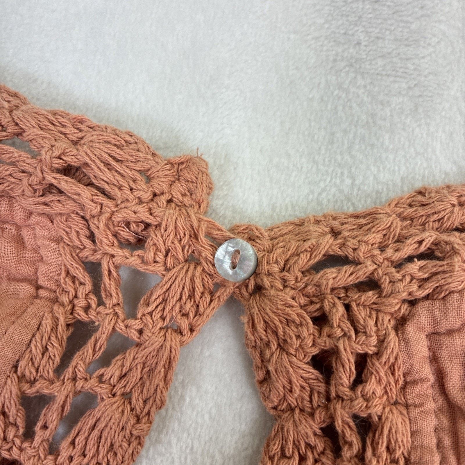 Free People Free People Crocheted Crop Bell Sleeve Boho Top Small Size S / US 4 / IT 40 - 11 Thumbnail