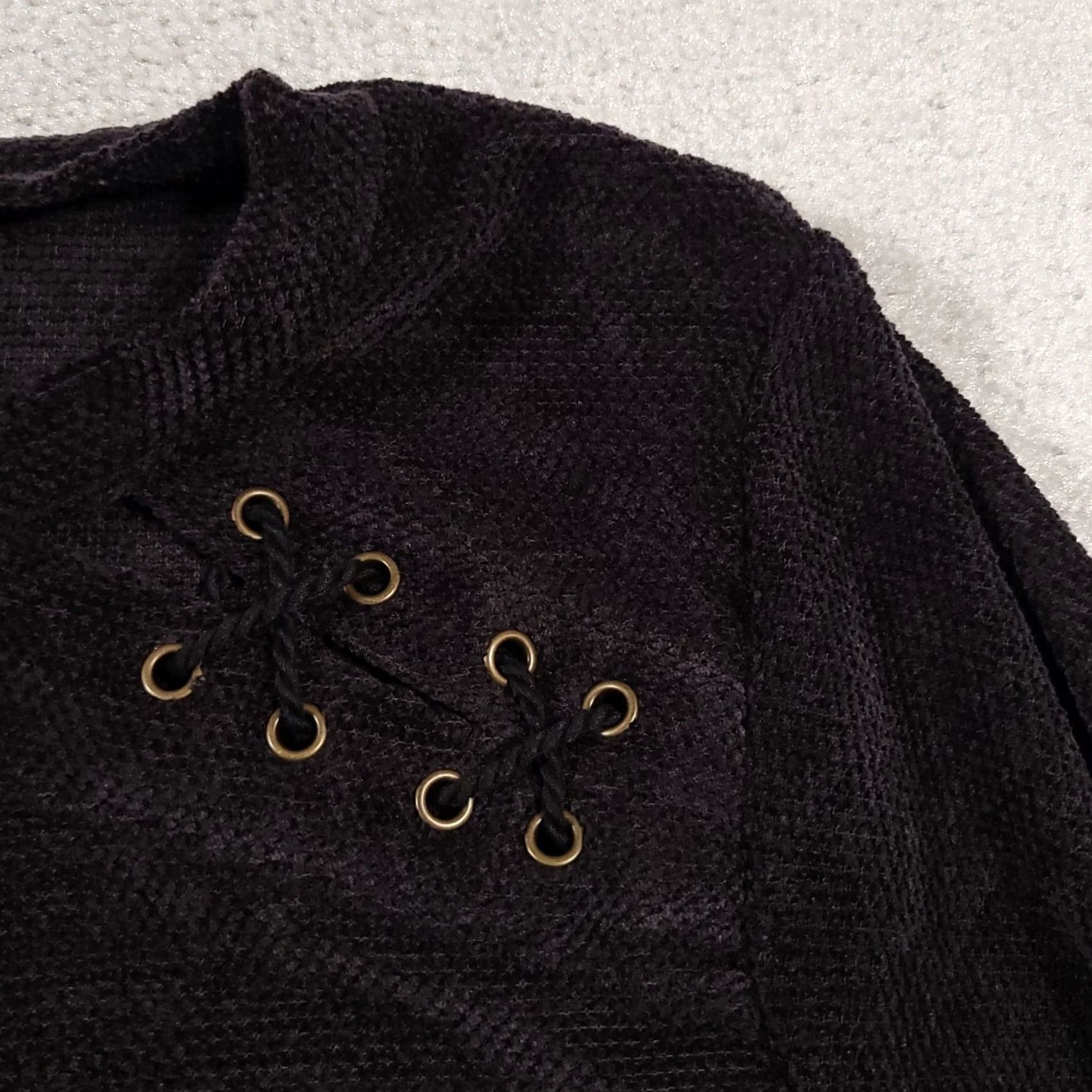 Vintage Knox Rose Sweater Women's Large Black Round Neck Laced Shoulders Knit Pullover Rose Casual Size L / US 10 / IT 46 - 4 Thumbnail