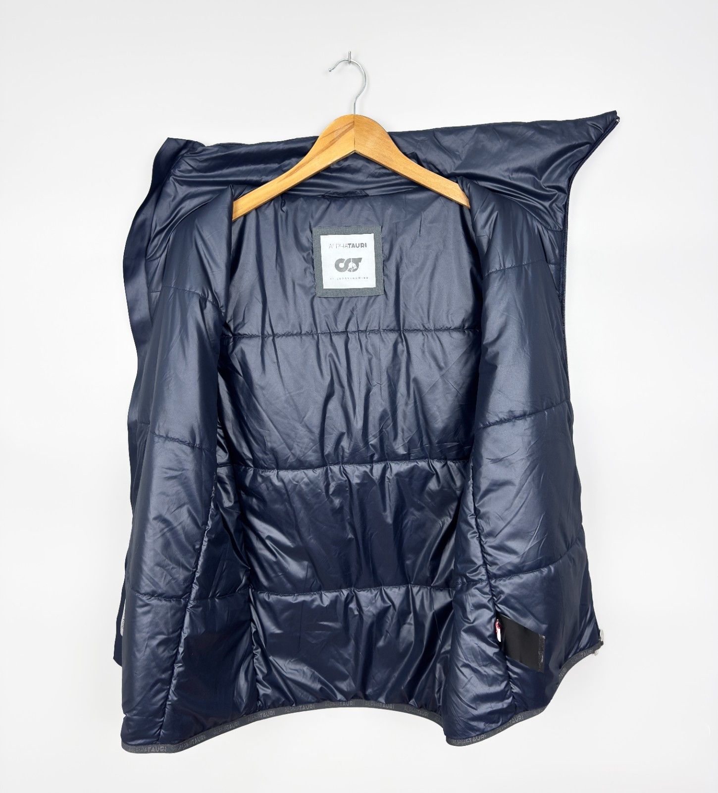 Other Alpha Tauri F 1 Ocha V2.Y1.01 Primaloft Vest Size US M / EU 48-50 / 2 - 10 Thumbnail