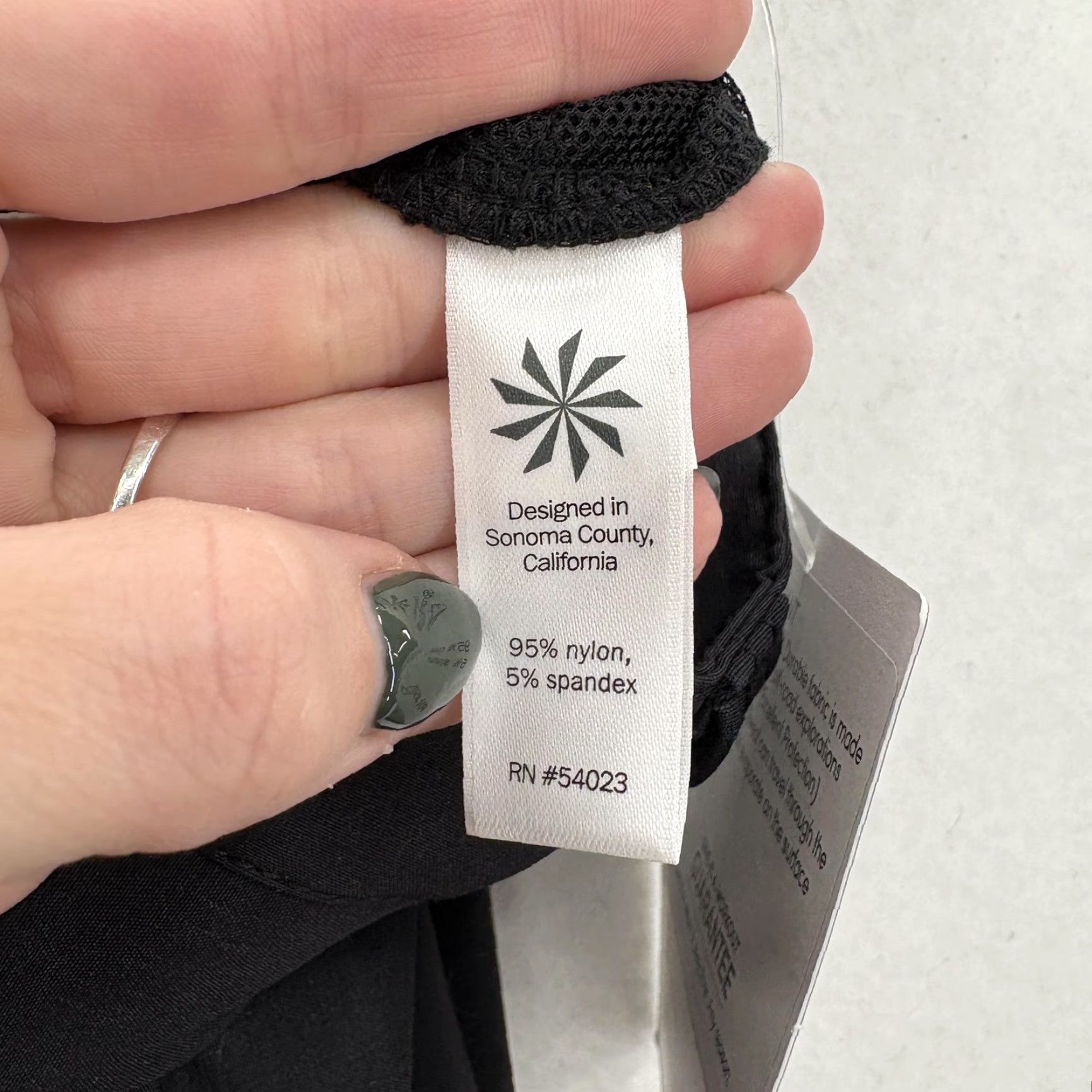 Athleta Athleta Pants Womens 10P Black Dipper 2 Utility Stretch Hiking UPF 50+ Trail NWT Womens Pants Size 32" / US 10 / IT 46 - 6 Thumbnail