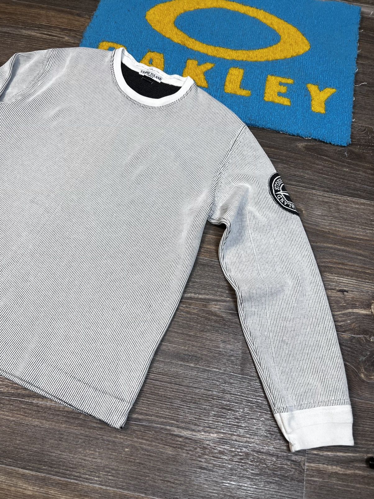 Stone Island Vintage Stone Island Embroidered Logo Stripped Grey Sweater Size US L / EU 52-54 / 3 - 6 Thumbnail