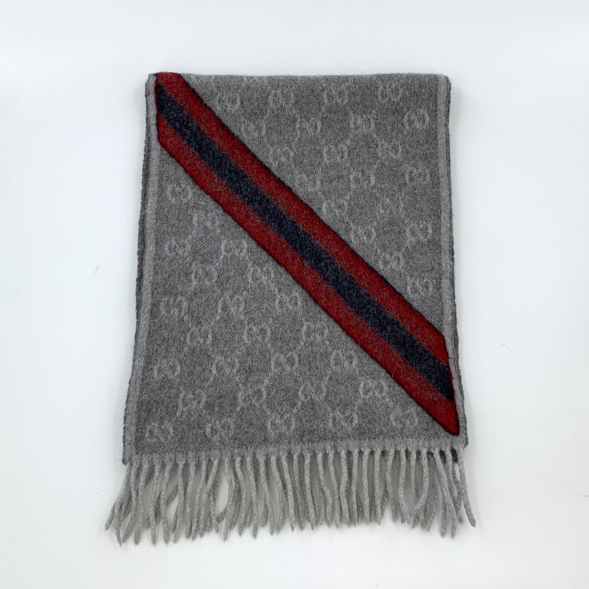 Gucci Gucci Retro Striped Gray Scarf 37 Men Size ONE SIZE - 1 Thumbnail