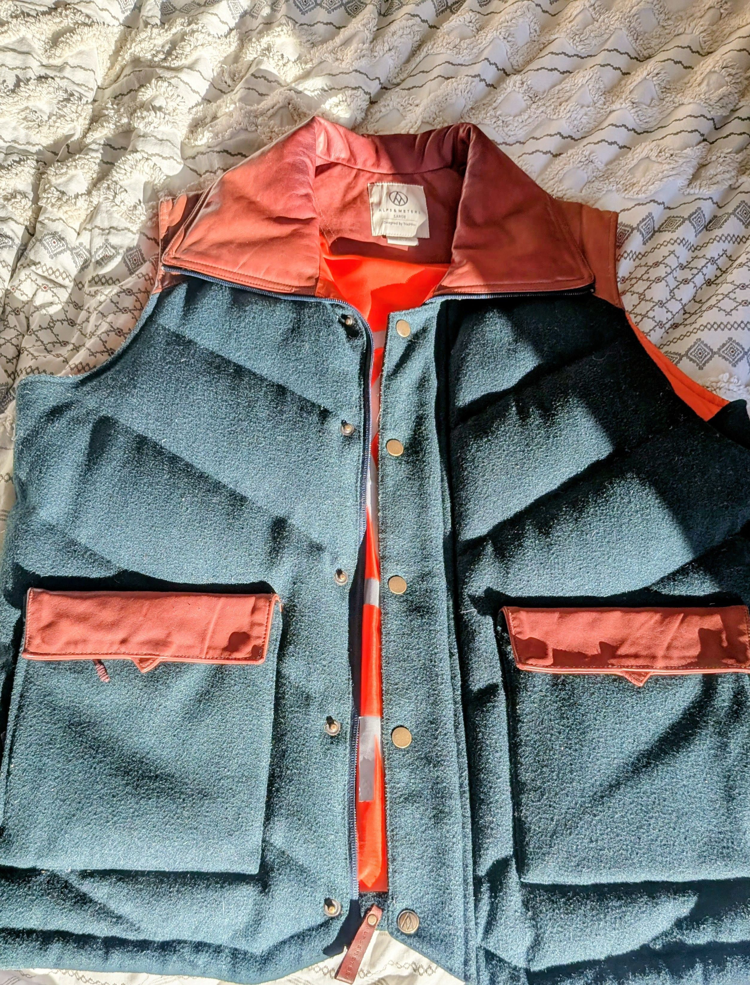 Other Alps & Meters Hooded Down Vest Size US L / EU 52-54 / 3 - 3 Thumbnail