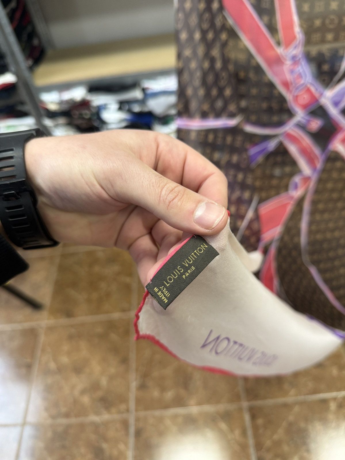 Louis Vuitton 🇮🇹 Louis Vuitton Monogram Silk Scarf Shawl Wrap Luxury Rare Size ONE SIZE - 3 Thumbnail