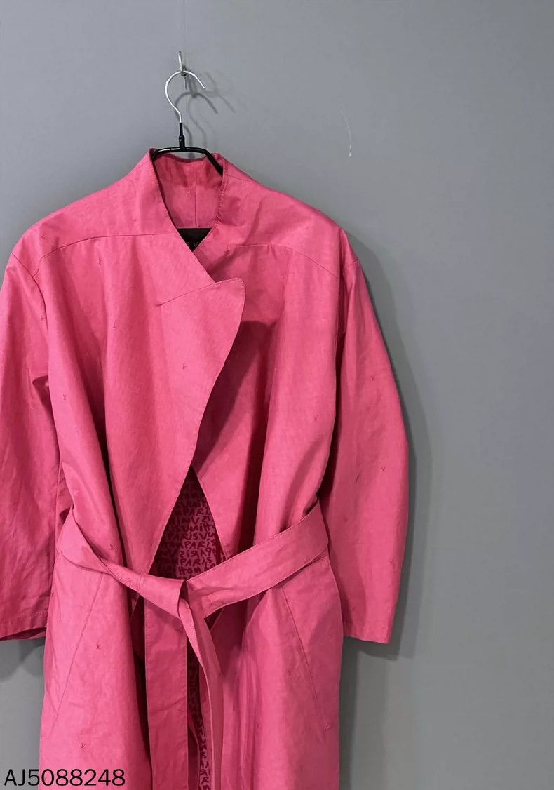 Louis Vuitton pink trench coat with inner print design-dmc Size US L / EU 52-54 / 3 - 1 Thumbnail