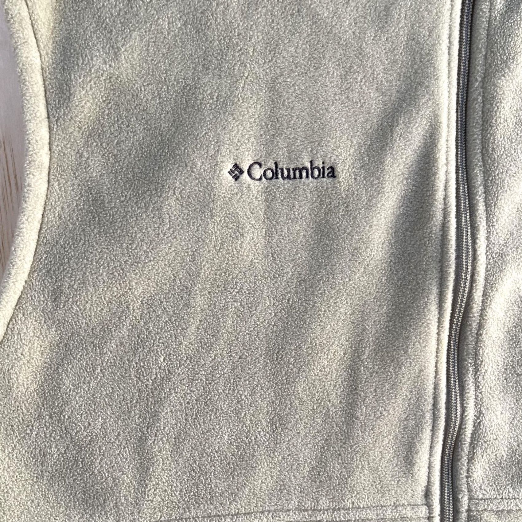 Vintage Columbia Vest Mens 2XL Gray Full Zip Lightweight Fleece Outdoors Hiking WM1480 Size US XXL / EU 58 / 5 - 3 Thumbnail