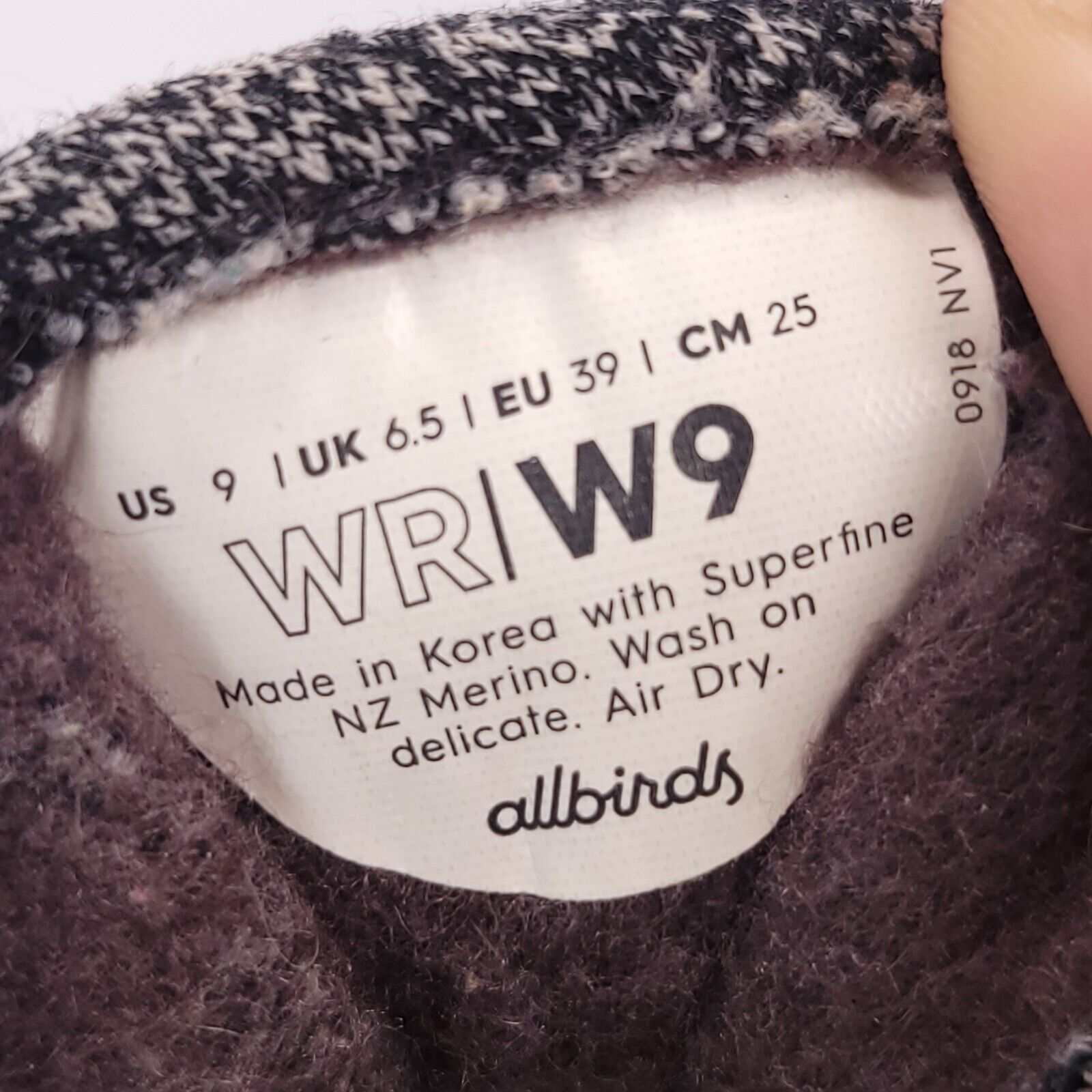 Allbirds Allbirds Wool Runner Athletic Shoe Womens Size 9 Black White Size US 9 / IT 39 - 9 Thumbnail