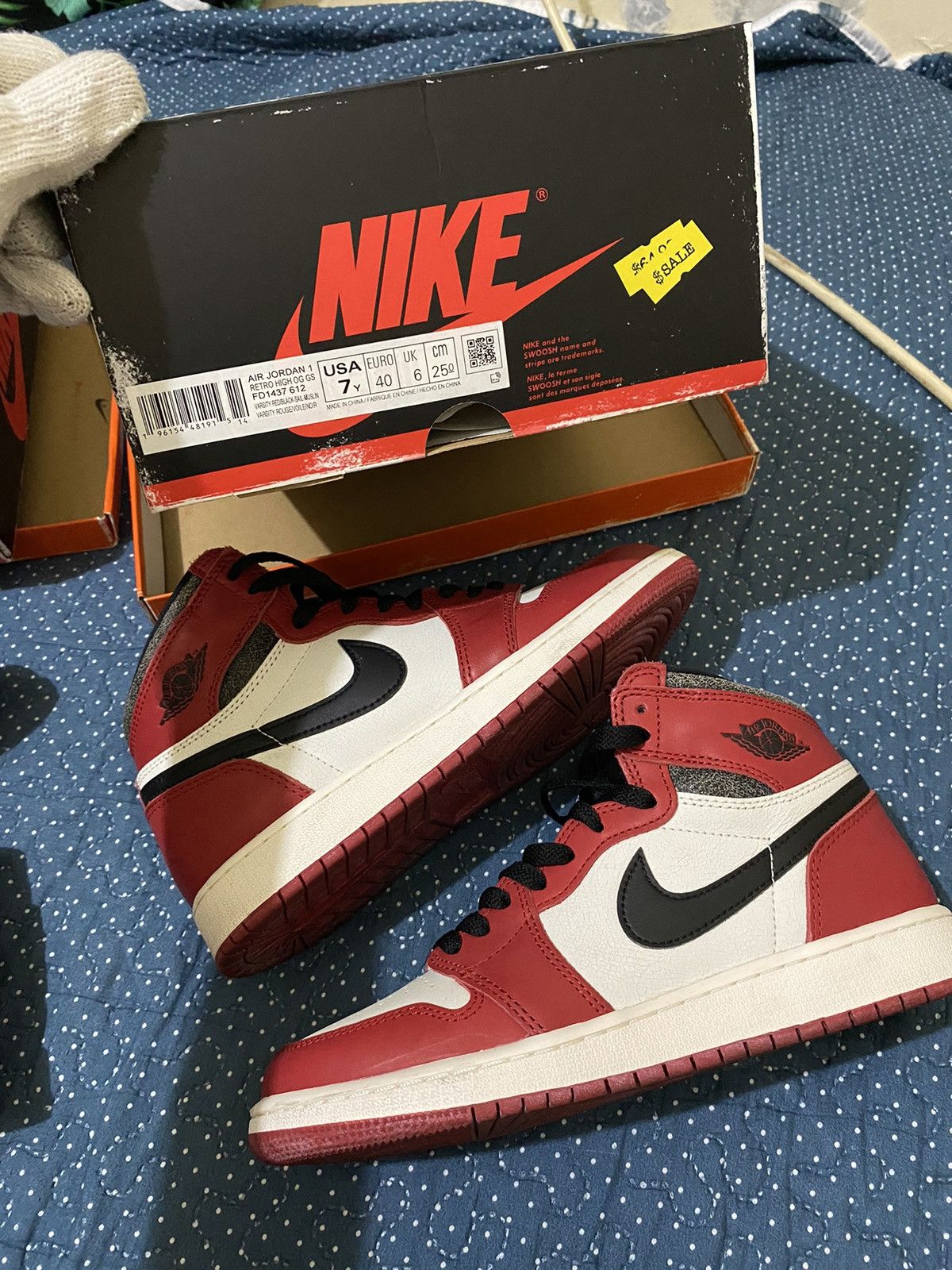 Jordan Brand Air Jordan 1 Retro High OG GS Size US 7 / EU 40 - 2 Thumbnail