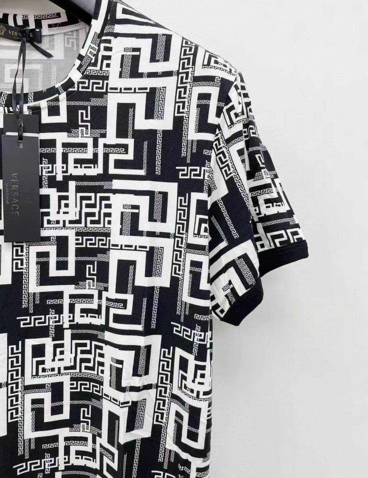 Versace VERSACE High Stretch Short Sleeve T-shirt J30 Size US M / EU 48-50 / 2 - 3 Thumbnail
