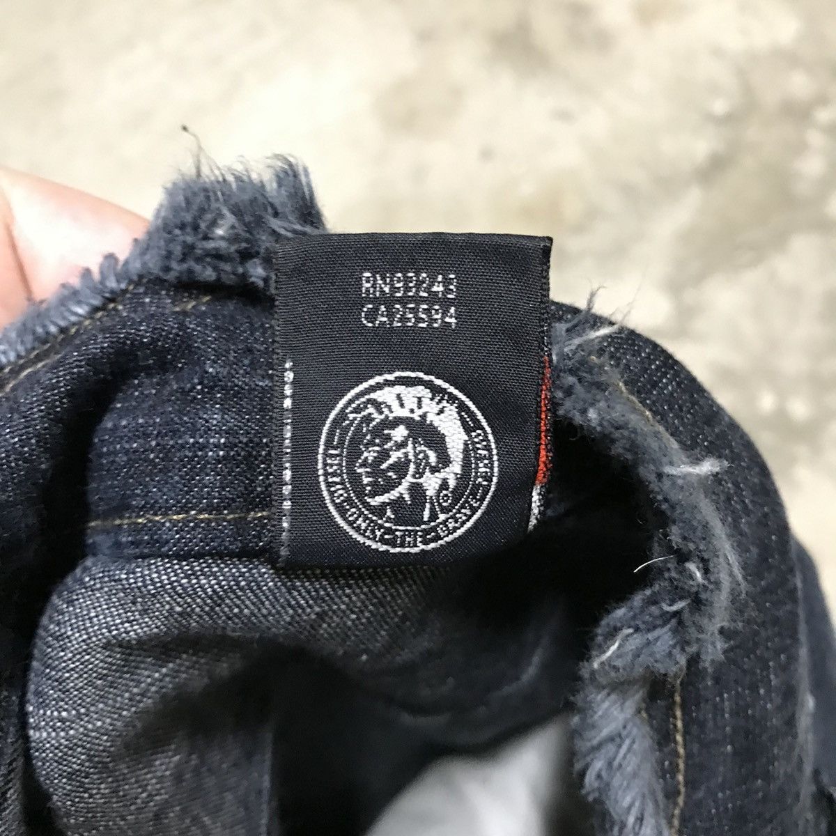 Diesel × Vintage Crazy Vintage Y2K Diesel Baggy Wide Leg Distressed Jeans Size US 34 / EU 50 - 11 Thumbnail
