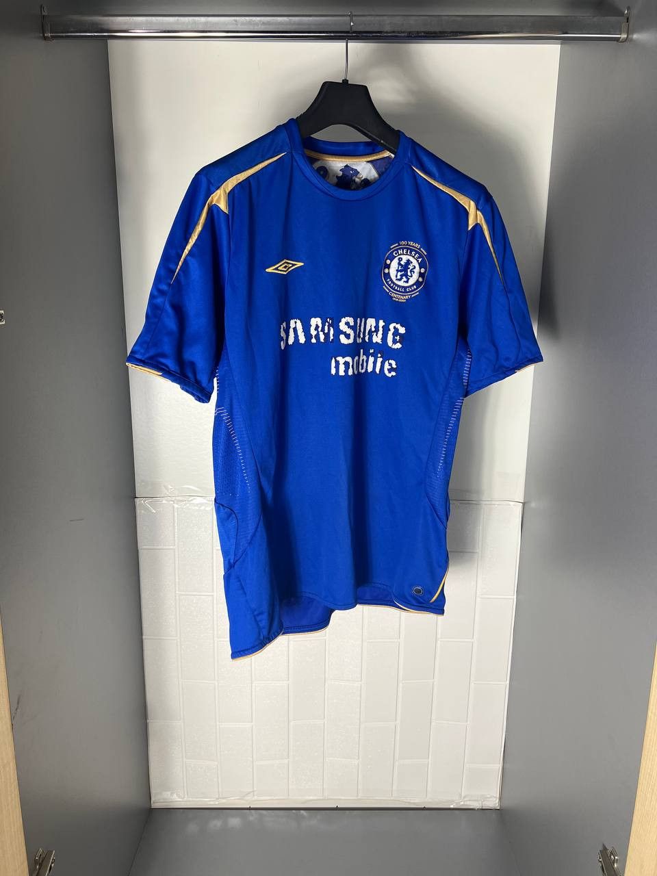 Umbro VINTAGE UMBRO FC CHELSEA LONDON ENGLAND SOCCER JERSEY RETRO Size US XL / EU 56 / 4 - 2 Thumbnail