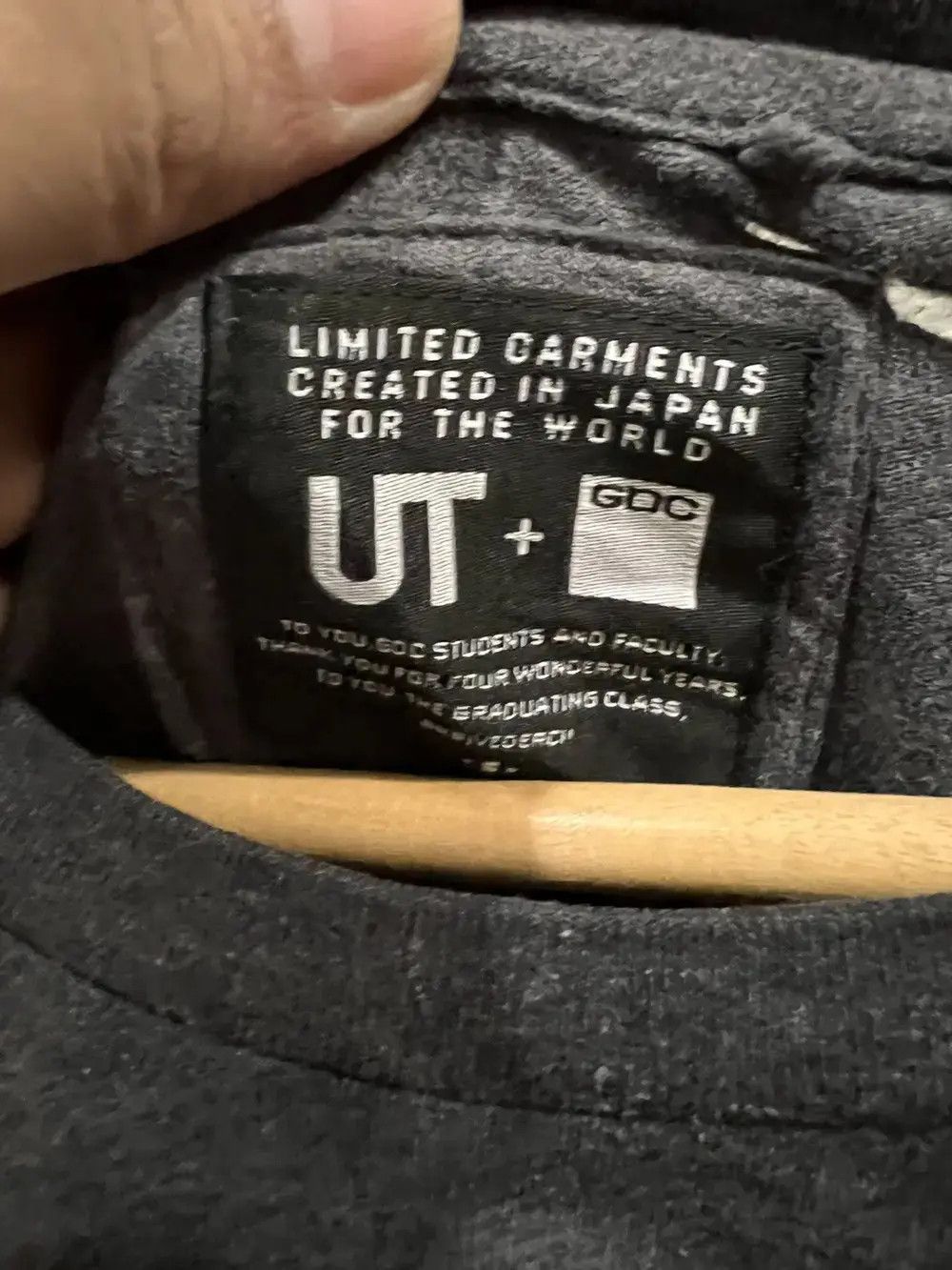 Narcotic GDC Japanese Brand Uniqlo X GDC Long Sleeve Size US S / EU 44-46 / 1 - 4 Thumbnail
