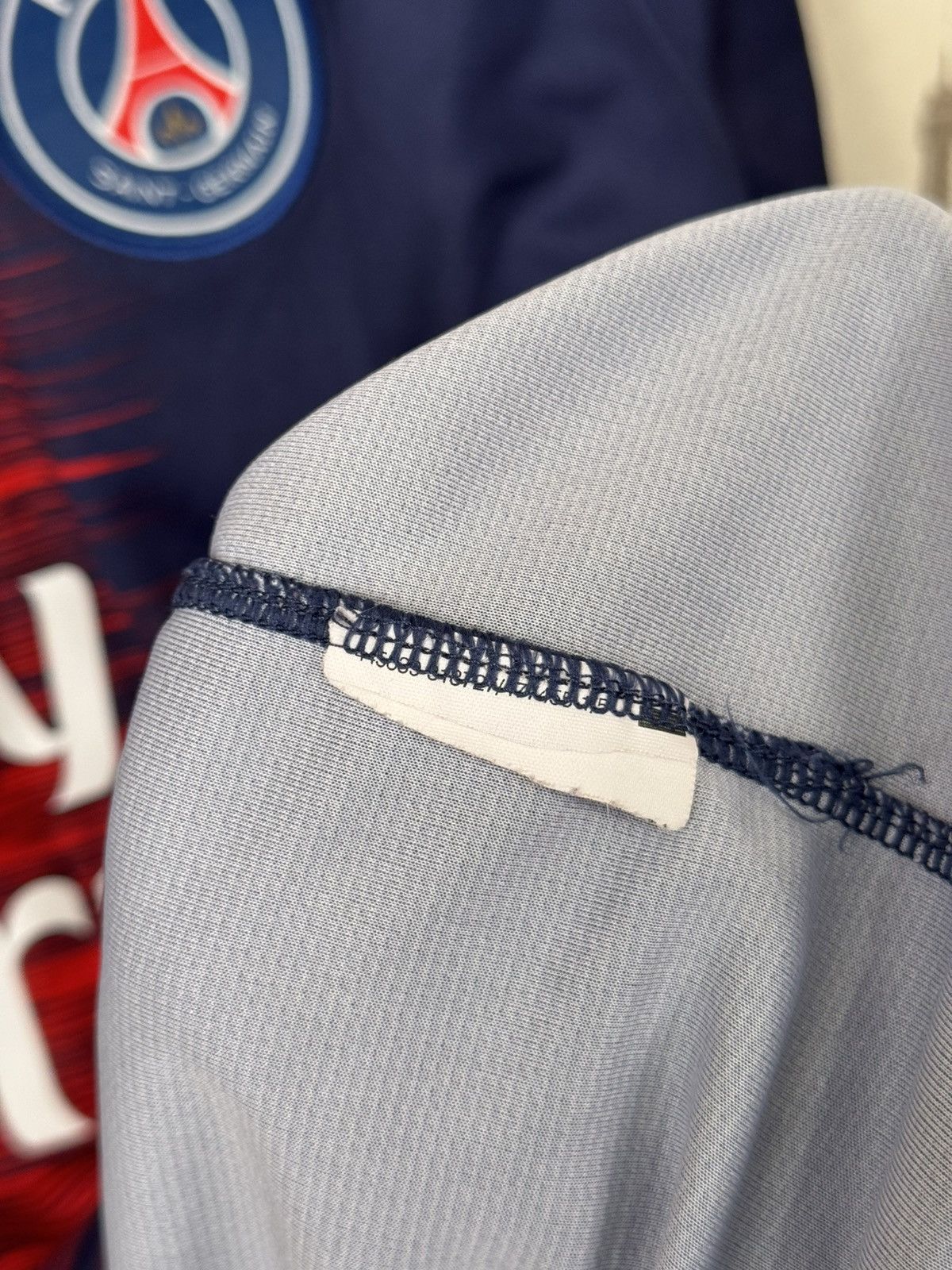 Nike Nike Paris Saint-Germain PSG 2018 2019 Home Jersey Men's M Size US M / EU 48-50 / 2 - 22 Thumbnail