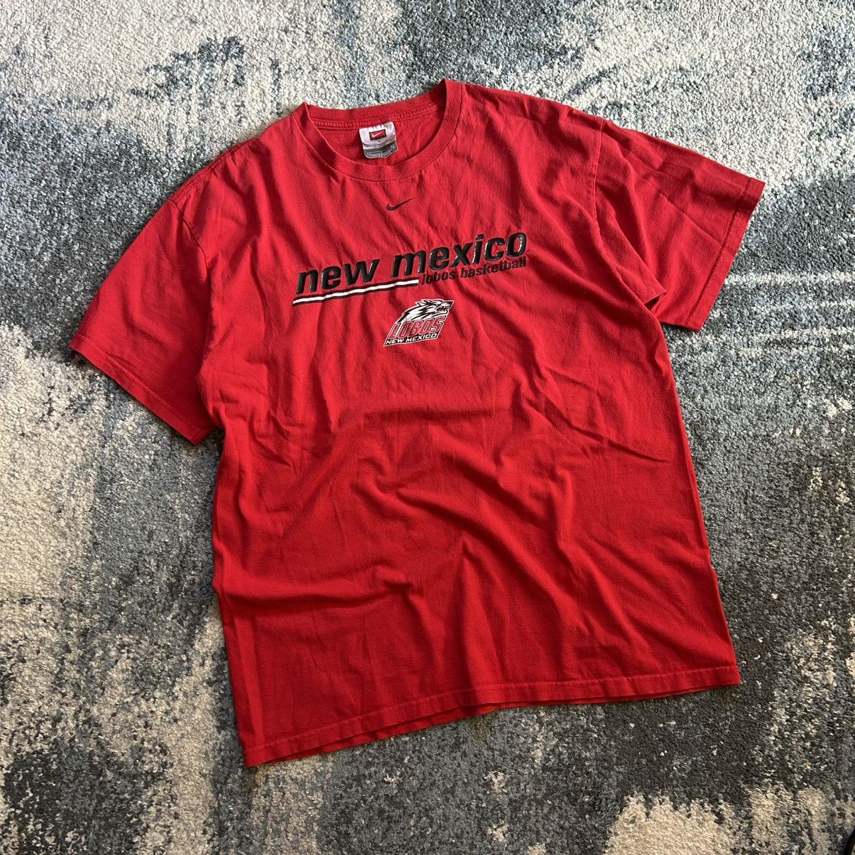 Nike NiKE TEAM HEAVYWEiGHT NEW MEXiCO LOBOS BASKETBALL CHERRY Size US L / EU 52-54 / 3 - 7 Thumbnail