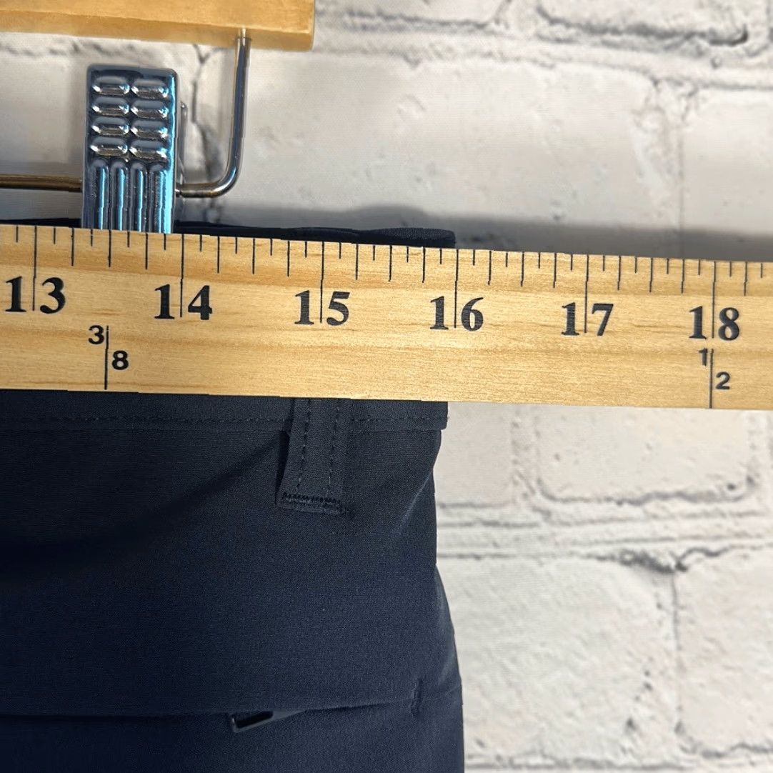 Fabletics Fabletics The Only Classic Fit Performance Pants Pants Men 31 Navy Gray Chino Inseam 30" Size US 31 - 7 Thumbnail