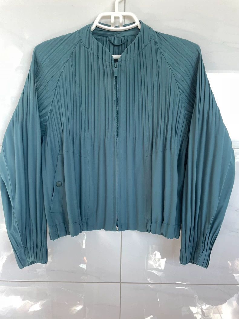Issey Miyake Issey Miyake Green windbreaker jacket Size L / US 10 / IT 46 - 1 Thumbnail