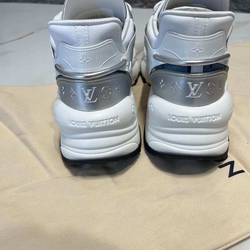 Louis Vuitton Louis Vuitton Run 55 Denim Low-Top Sneakers - Size US 8 / IT 38 - 3 Thumbnail
