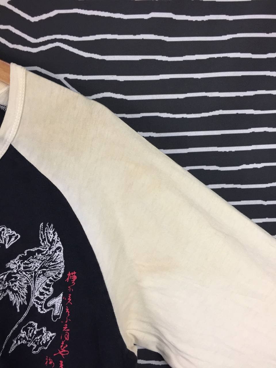 Japanese Brand Vtg Japanese Dragon Art Sukajan Style Raglan Tee Size US L / EU 52-54 / 3 - 13 Thumbnail