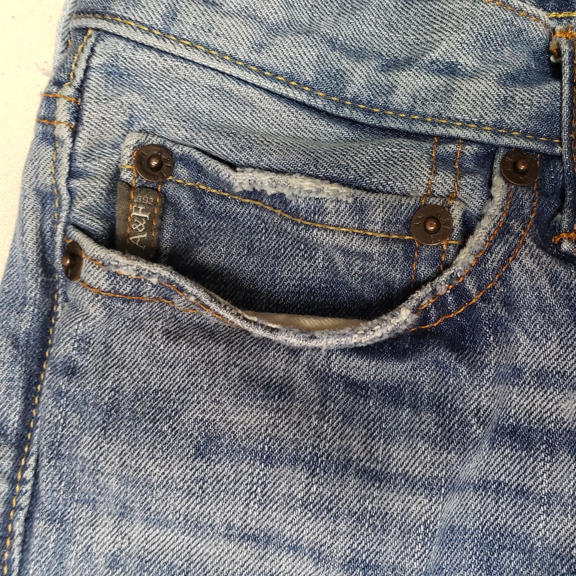 Abercrombie & Fitch Abercrombie & Fitch Women's Distressed Button Fly Blue Jeans Size 26" / US 2 / IT 38 - 5 Thumbnail