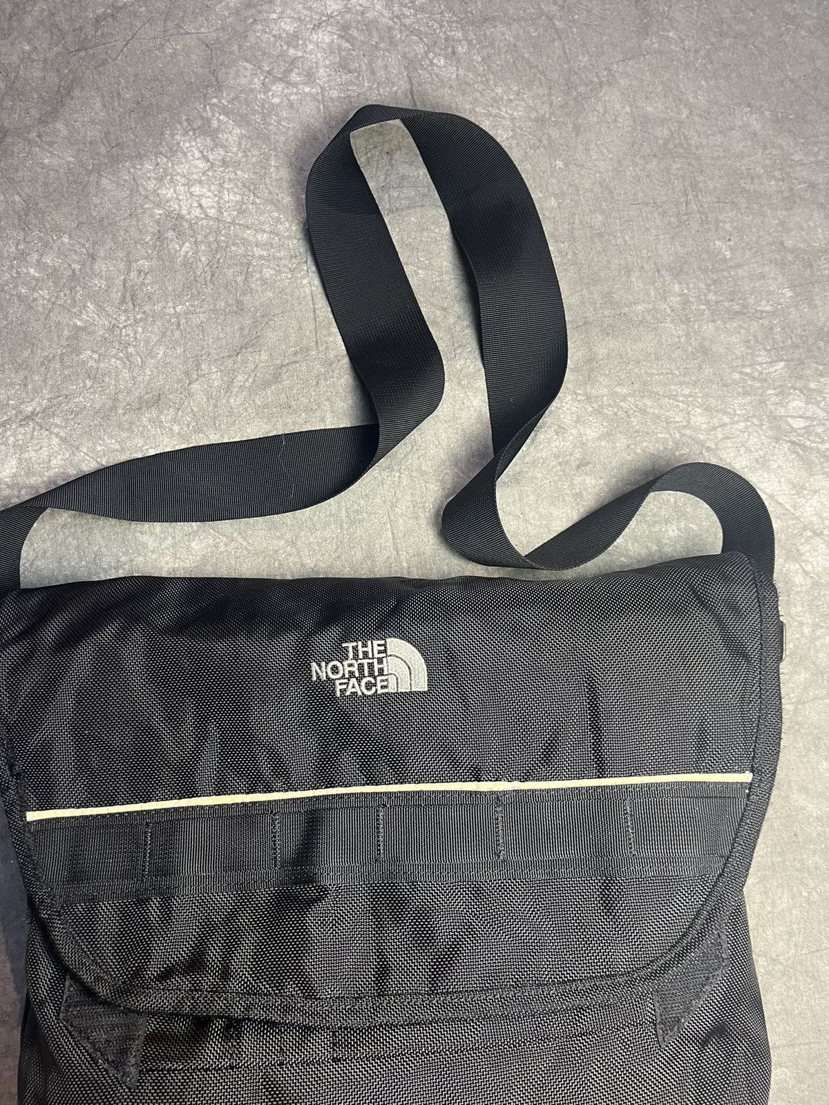 The North Face × Vintage Vintage The North Face Messenger Bag Y2K Streetstyle Size ONE SIZE - 2 Thumbnail