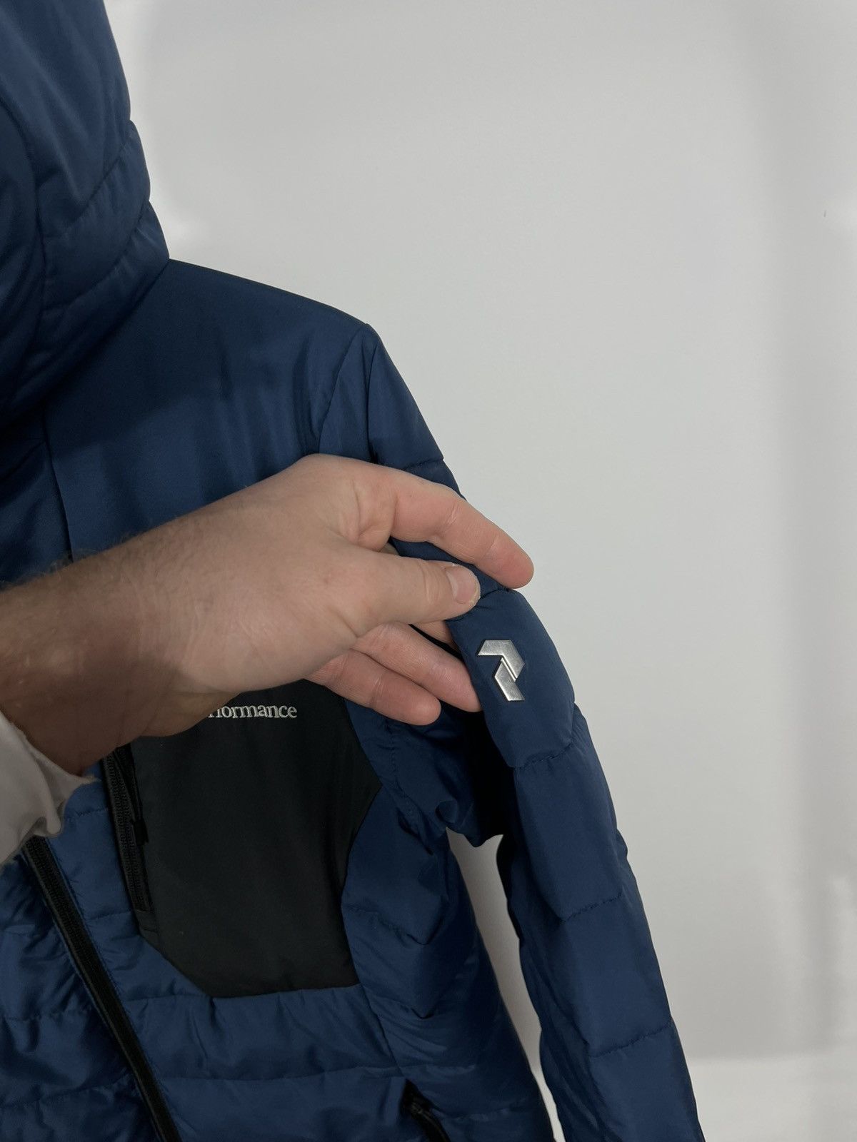 Peak Performance Peak Performance Women Puffer Jacket Synthetic Insulation M Size M / US 6-8 / IT 42-44 - 3 Thumbnail